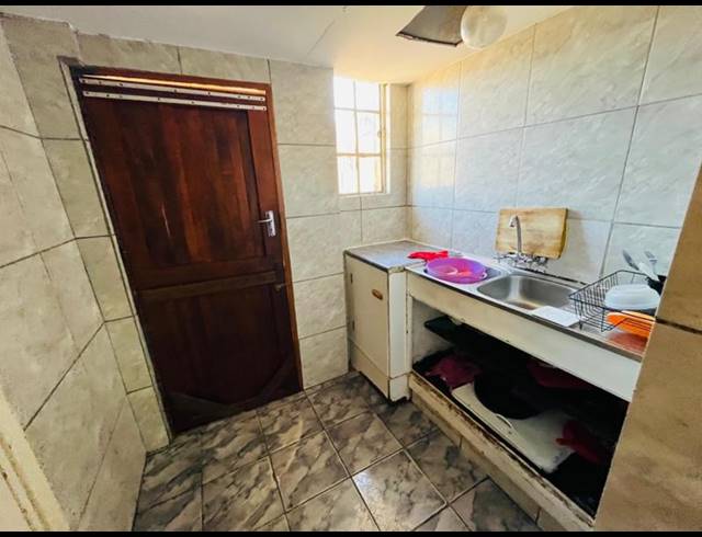 4 BEDROOM HOUSE FOR SALE IN FOREST HILL